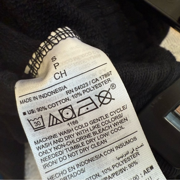 Gray Wrap Sweater and Black Shorts Set S/M - Picture 7 of 7